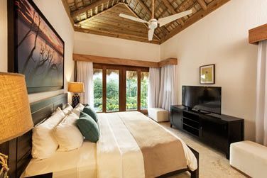 Rhausses de petites touches tropicales et colores trs bien choisies.