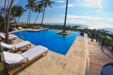 Avec vue panoramique sur la mer des Carabes !