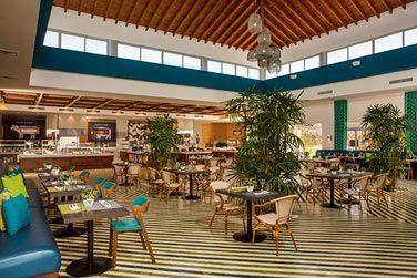 L'tablissement propose galement 7 bars