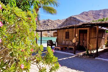 La hutte sur la plage avec accs direct  la plage