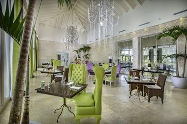 L'intrieur du restaurant Mediterraneo