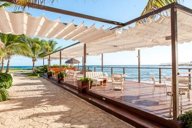 La terrasse du restaurant Palapa by Eden Roc
