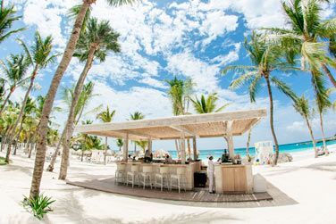 Riva Bar : lieu idal pour prendre un verre avant ou aprs le dner