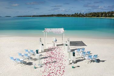 Et pourquoi ne pas vous marier sous le soleil des Maldives ?