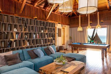 Lintrieur de la Villa Luxury Front de mer 3 chambres