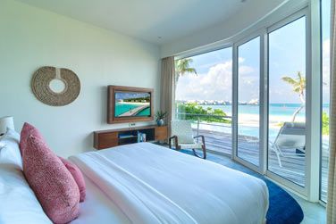 photo LUX* North Mal Atoll Resort & Villas Maldives