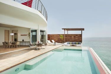 photo LUX* North Mal Atoll Resort & Villas Maldives