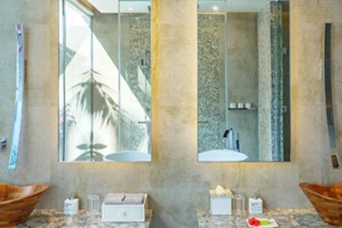 photo LUX* North Mal Atoll Resort & Villas Maldives