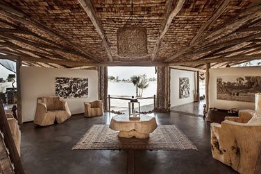 Le mobilier lgant du Chem Chem Lodge est en accord avec l'exprience chaleureuse et voluptueuse d'uns safari