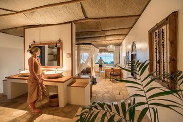 La salle de bain de la villa Front de mer