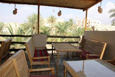 Dgustez votre petit djeuner sur le toit-terrasse en profitant du panorama sur la ville