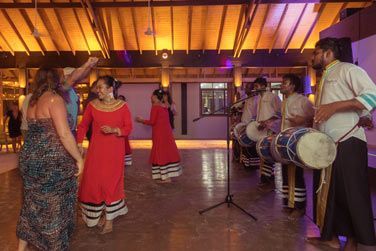 Dcouvrez la culture maldivienne lors de soires  thmes typiques