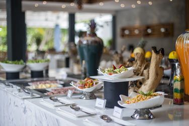 photo Furaveri Island Resort & Spa Maldives