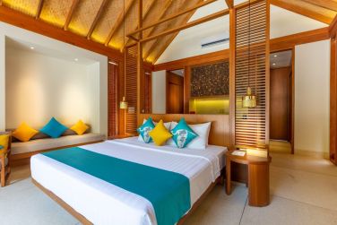 photo Furaveri Island Resort & Spa Maldives