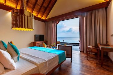 photo Furaveri Island Resort & Spa Maldives