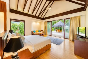 photo Furaveri Island Resort & Spa Maldives