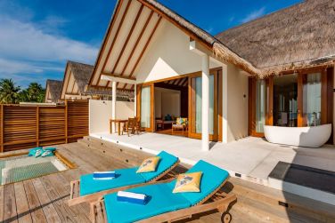 photo Furaveri Island Resort & Spa Maldives