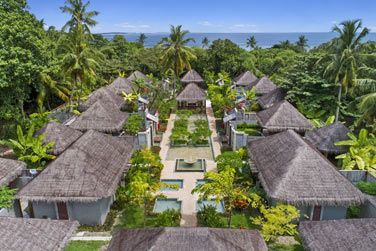 photo Furaveri Island Resort & Spa Maldives