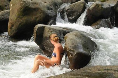 Possibilit de se faire masser par les cascades naturelles