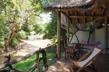 La terrasse de l'un des campements du Basecamp Masai Mara
