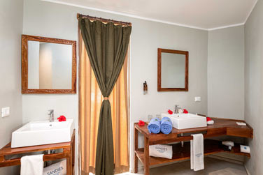 La salle de bain de la chambre suprieure