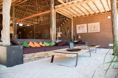 Dans la langue Swahili 'mwezi' signifie 'lune'