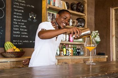 Au bar, savourez de dlicieux cocktails  base de fruits locaux