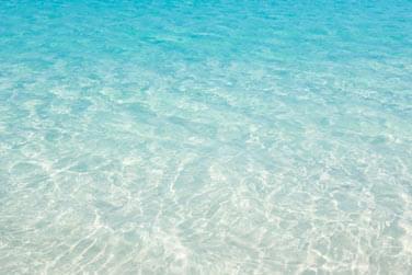 Profitez d'une eau couleur lagonesque