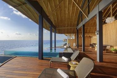 les villas sur pilotis du Maafushivaru conjuguent  la perfection dtente et plnitude