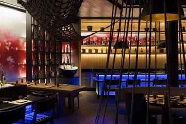 Au Umami Restaurant, ambiance boise et typique