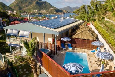 La piscine principale de la rsidence Hurlevent vous permettra de piquer une tte lors de journes ensoleilles