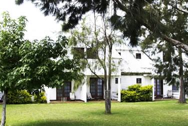 Voici l'entre du charmant boutique-htel Les Geraniums