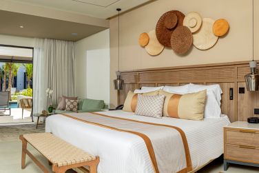 Junior Suite Swim Out