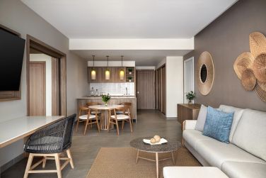 Preferred Club Master Suite Swim Out