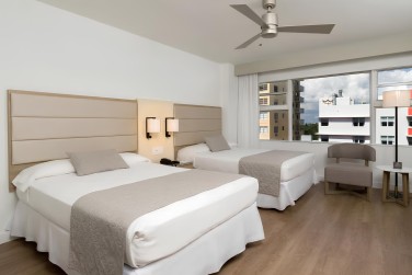 avec 1 lit king ou deux lits doubles