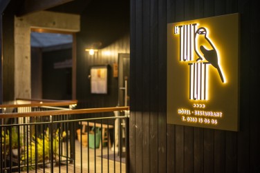 Un restaurant bistronomique festi-chic aux dlicieuses saveurs locales.