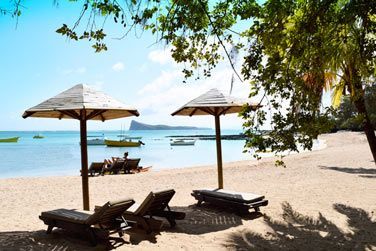 Reposez-vous sur votre transat et profitez de cette magnifique plage