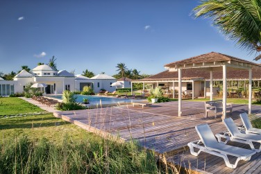 Une superbe piscine am�nag�e...