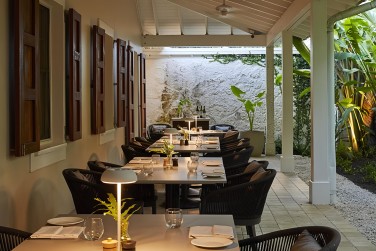 � savourer aussi � l'ombre des acajous