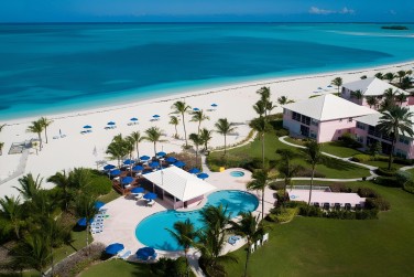 sable blanc et eaux turquoise