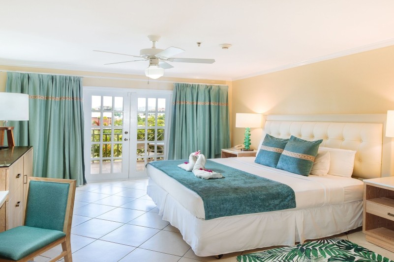 photo bay gardens beach resort & spa