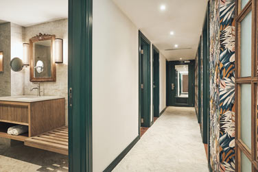 Le Lounge dispose d'une salle de bain