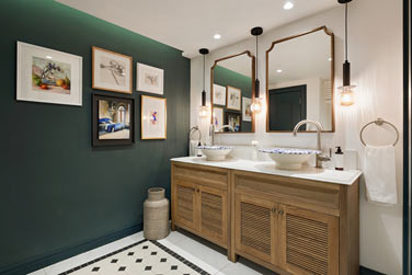 Une pice est disponible pour les arrives ou les dparts tt ou tard