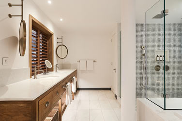 La salle de bain de la Suite Senior