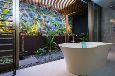 photo Blue Margouillat Seaview Hotel Runion