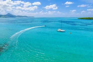 La superbe mer turquoise qui s'tend vers l'infini...