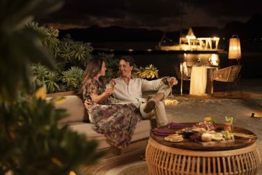 Savourez un aptitif en amoureux sous les chandelles