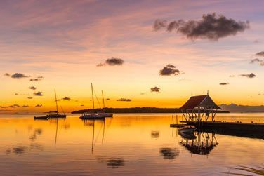 Admirez les nuances de couleurs du coucher du soleil