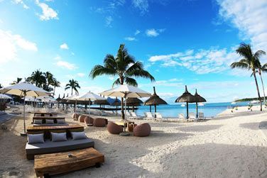 Dtendez-vous sur l'un des transats !