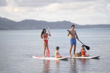 Le stand up paddle en famille quoi de mieux comme activit familiale en mer
